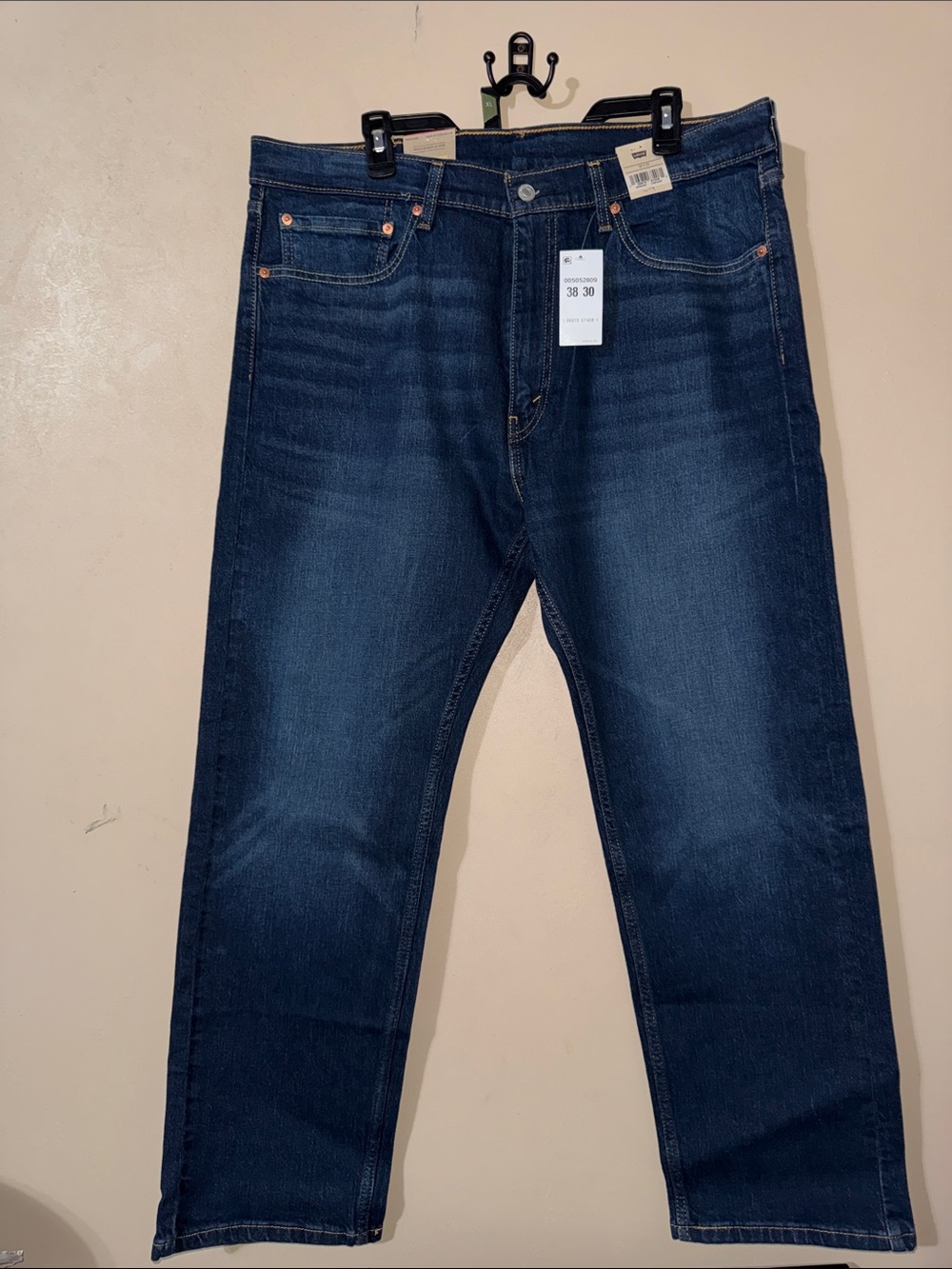 Levi's 505 Men's Straight Jeans in Dark Blue Wash